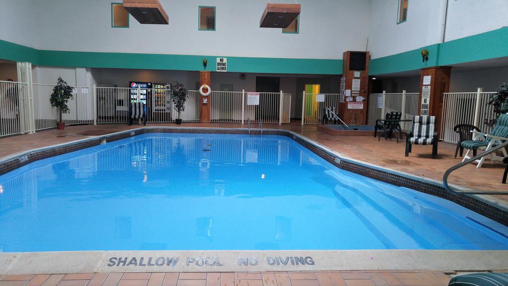 Best Value Inn & Suites Parry Sound Esterno foto