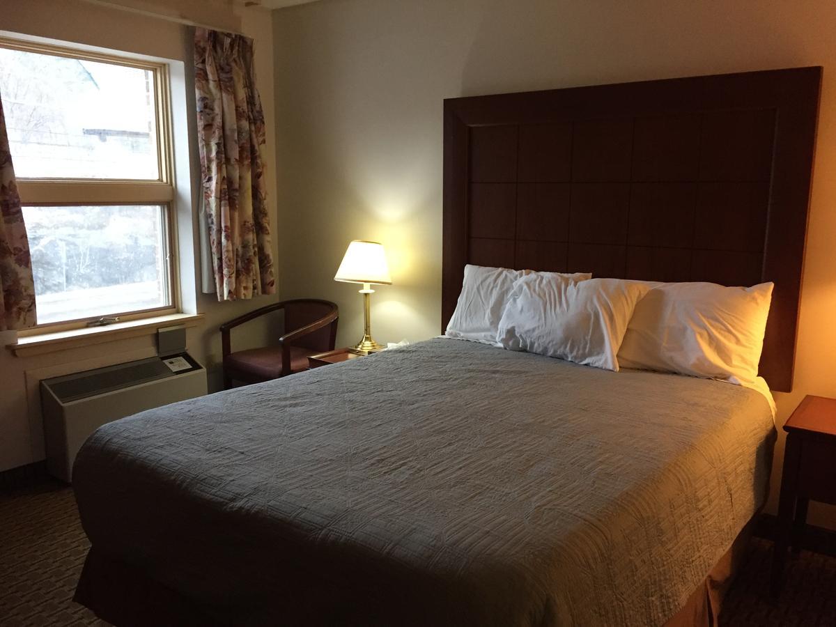 Best Value Inn & Suites Parry Sound Esterno foto