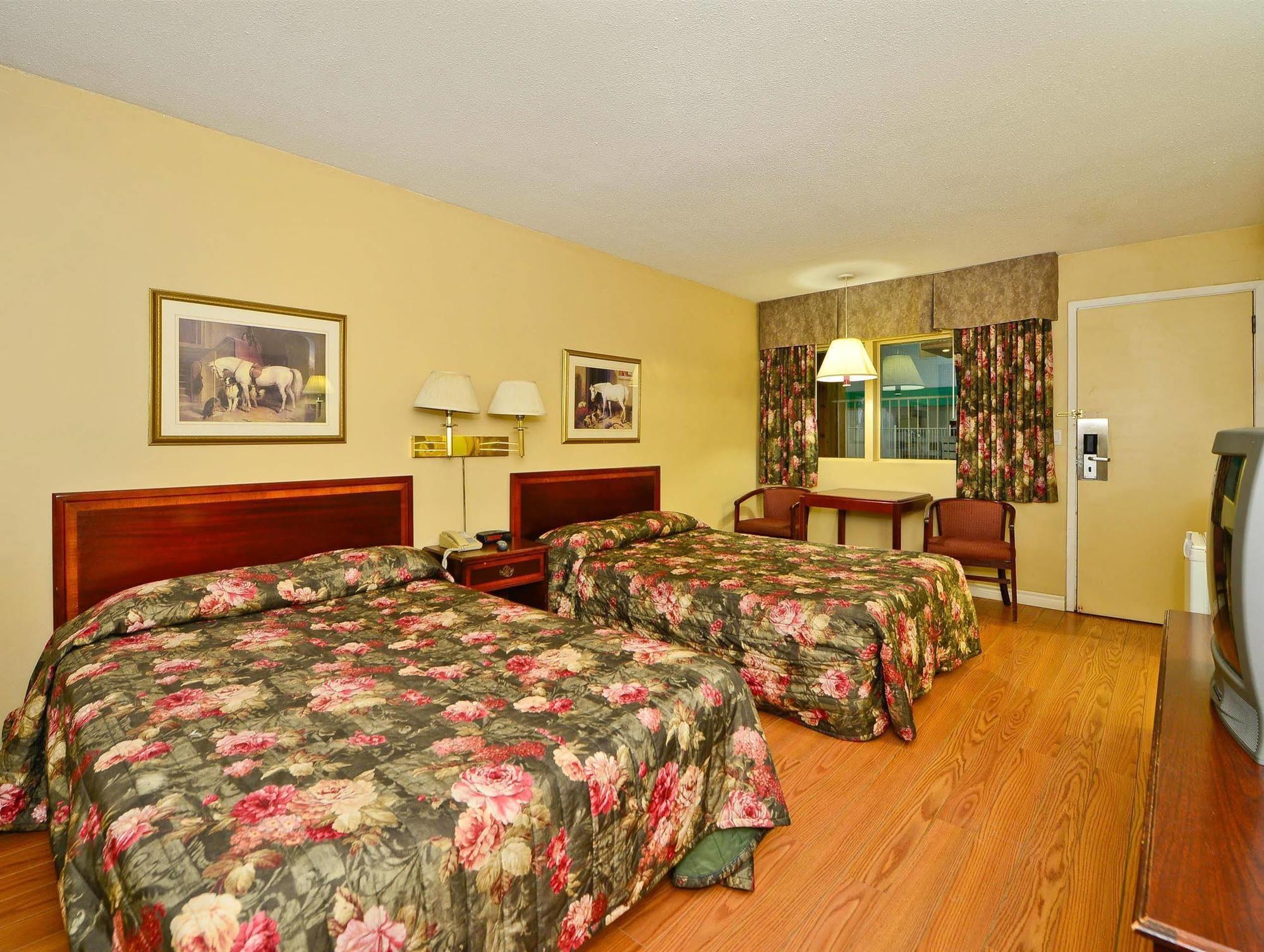 Best Value Inn & Suites Parry Sound Esterno foto